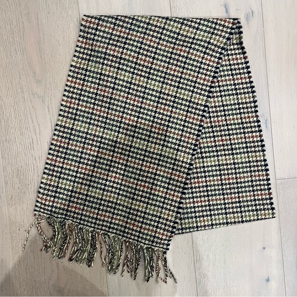 Wool scarf - Picture 3 of 5